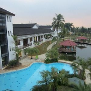 Gdw Hotel & Resort